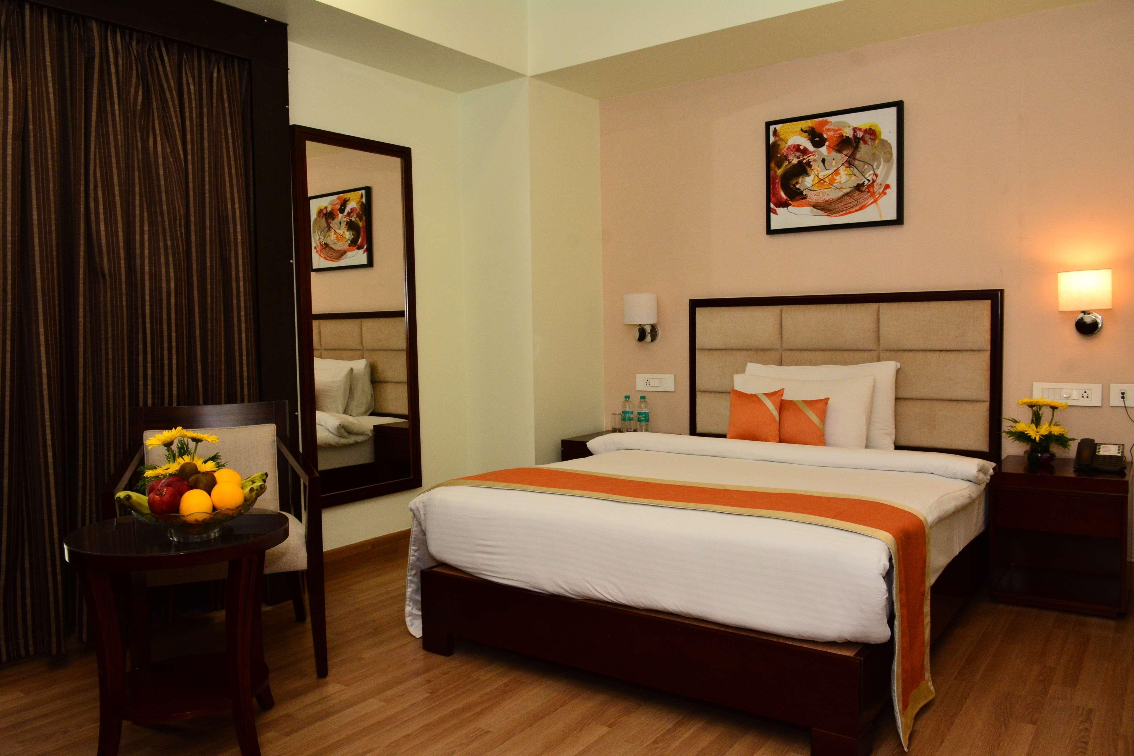 Hotel Sagar Sona Lucknow Værelse billede