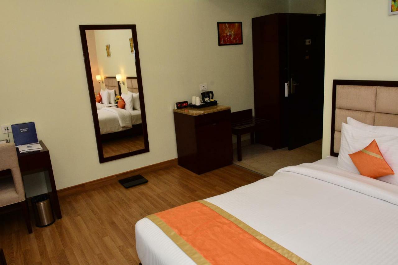 Hotel Sagar Sona Lucknow Eksteriør billede